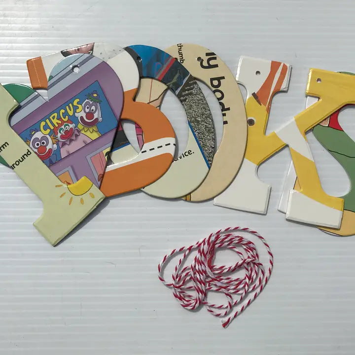 I Love Books Garland