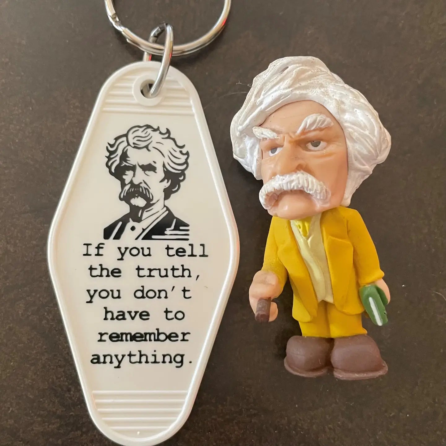 Motel Key Fob - Mark Twain Quote