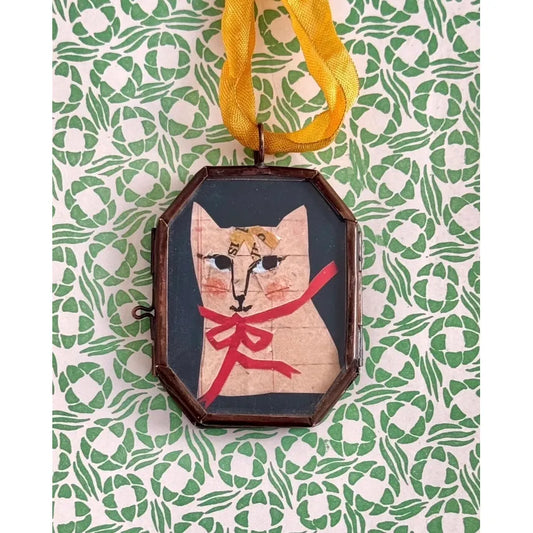 Mona Kitty Keepsake - Handmade Decor